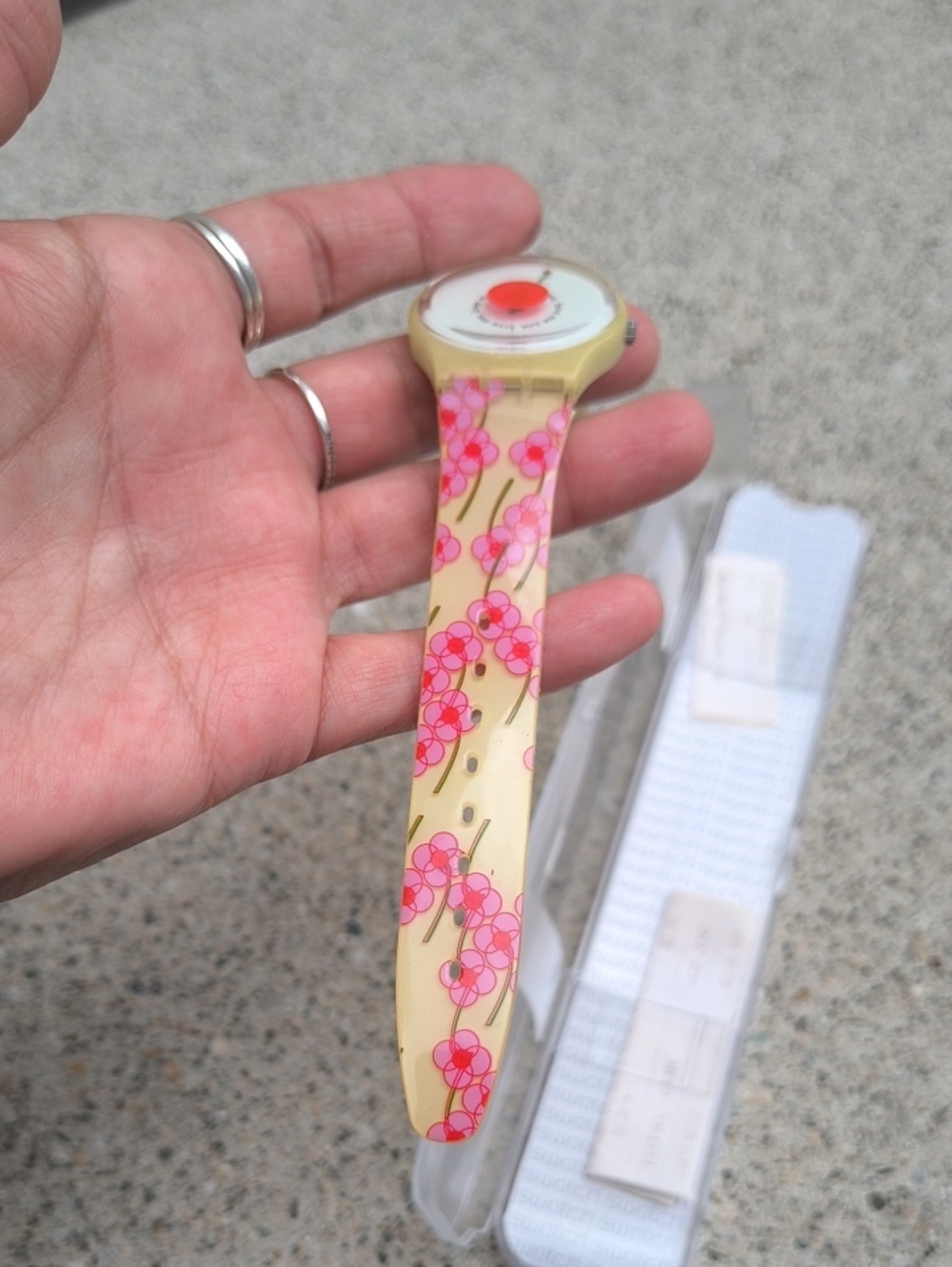 1998 Swatch Originals || Papaveri || Love Me || GW120 - Picture 9 of 14